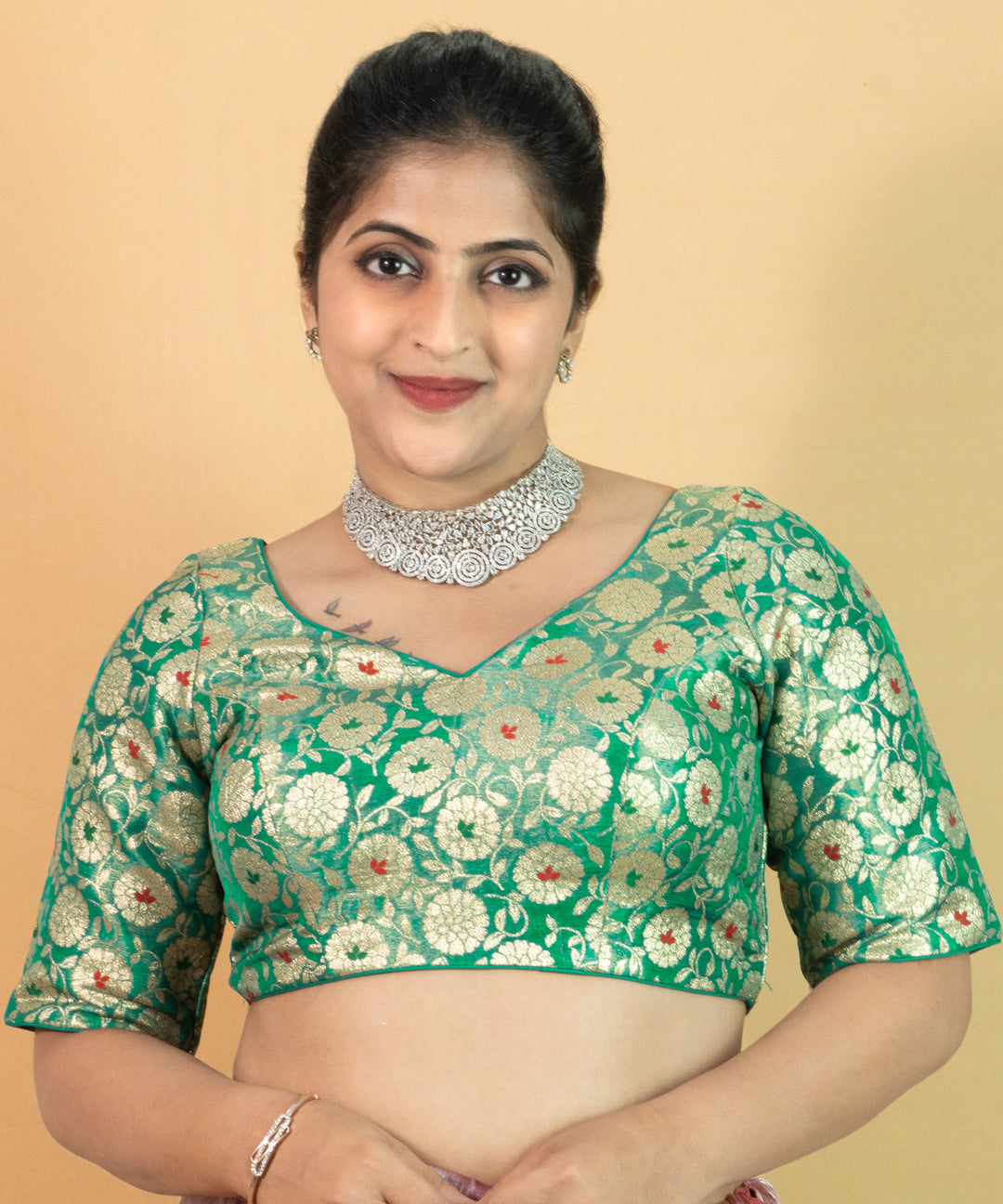 GREEN