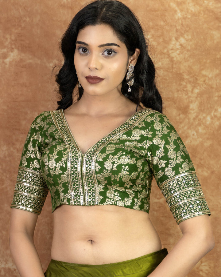 GREEN